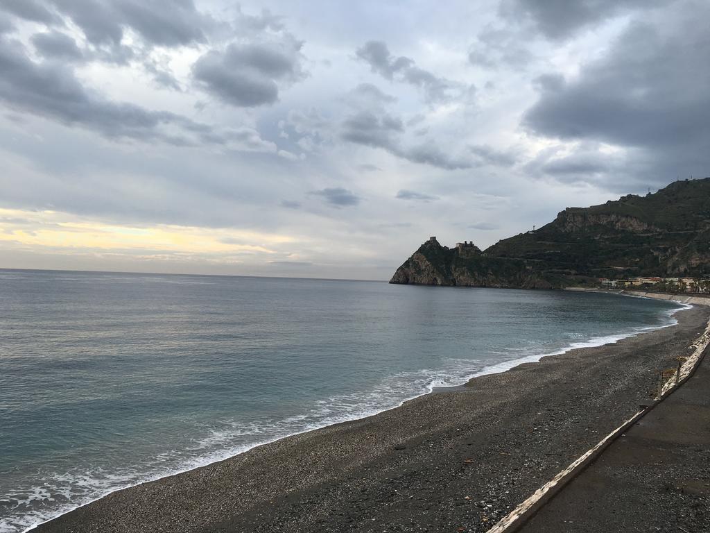 Bed&Breakfast La Casetta Sant'Alessio Siculo Exterior foto