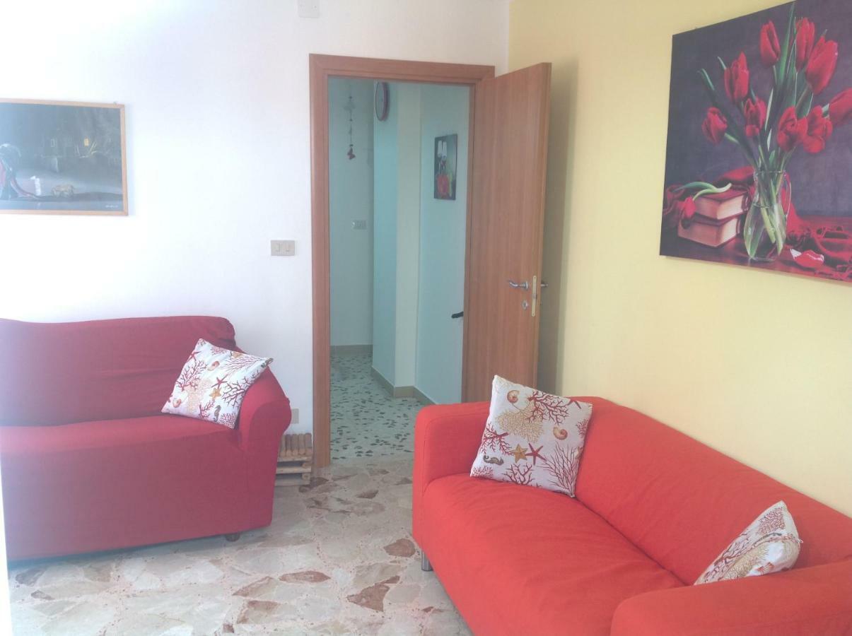 Bed&Breakfast La Casetta Sant'Alessio Siculo Exterior foto